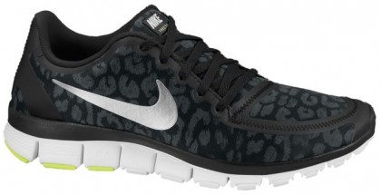 Nike Free 5.0 V4 Femmes sneakers noir/gris UUK337