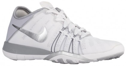 Nike Free TR 6 Femmes chaussures de sport blanc/argenté LEE999