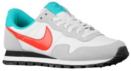 Nike Air Pegasus 83 Femmes chaussures de course blanc/vert clair COY613