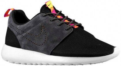 Nike Roshe One Hommes sneakers noir/rose GOG745