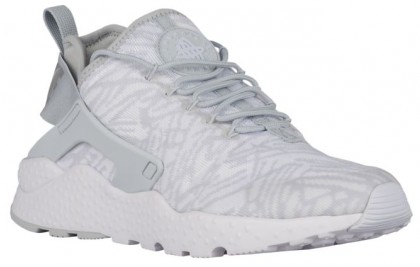 Nike Air Huarache Run Ultra Jacquard Femmes baskets blanc/argenté BTK357